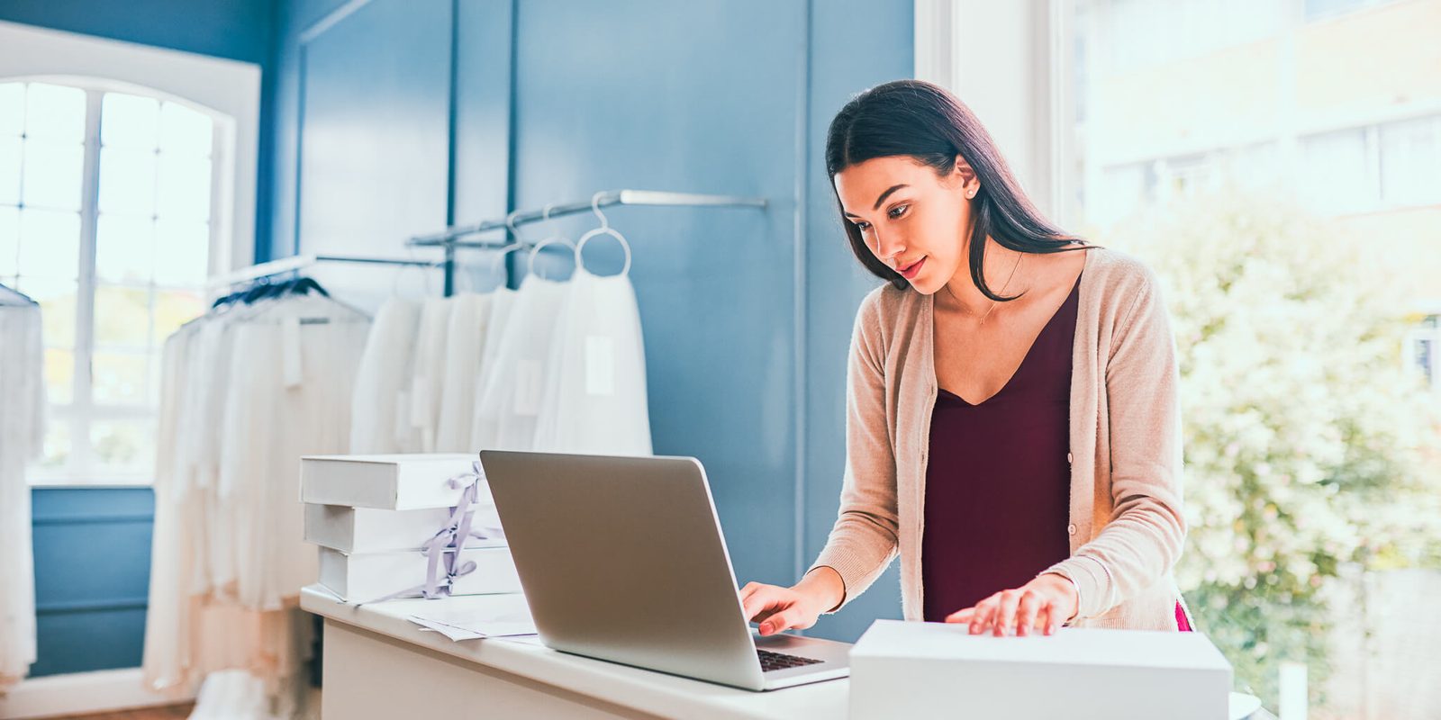 How to Handle Negative Reviews in the Bridal Industry