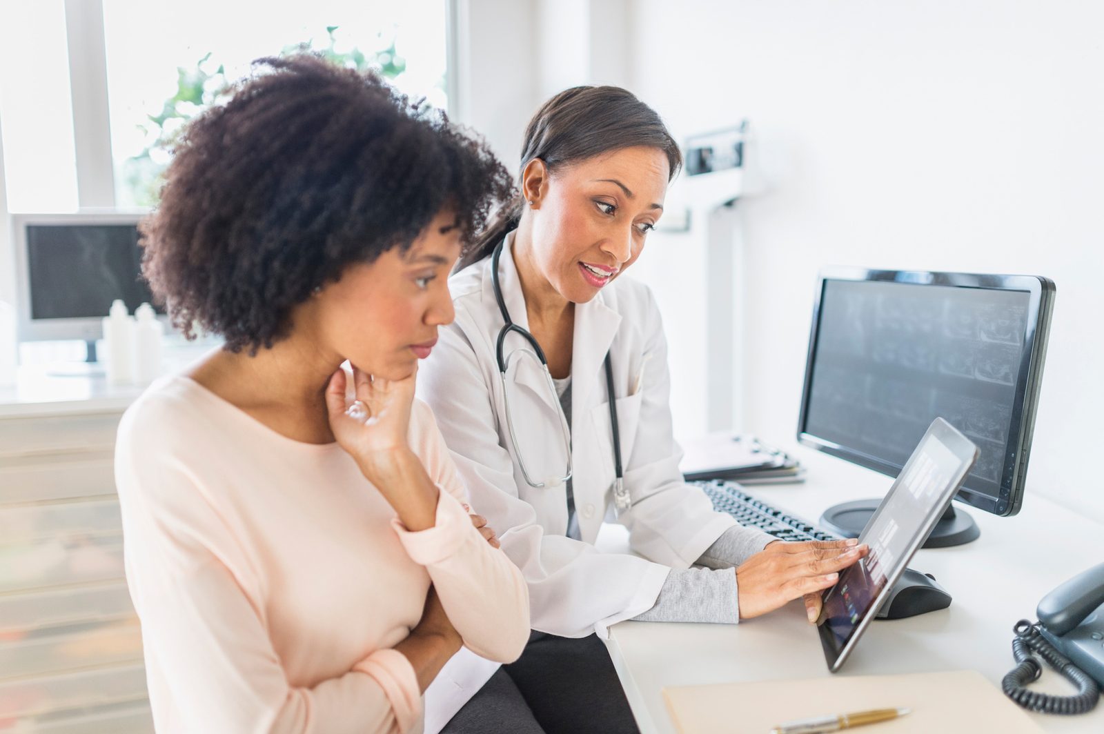 Gratitude in Healthcare: Turning Thank-You Notes into Reputation Wins